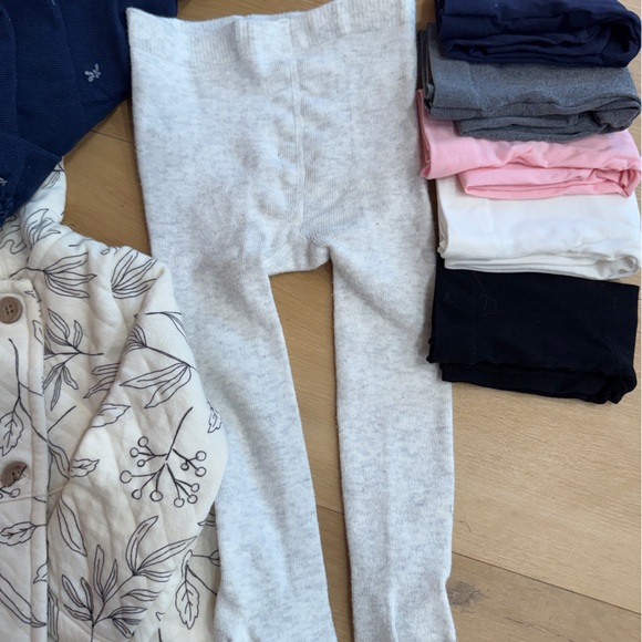 Carter’s - Baby Girl 12 Month 13-Piece Bundle - Picture 14 of 15